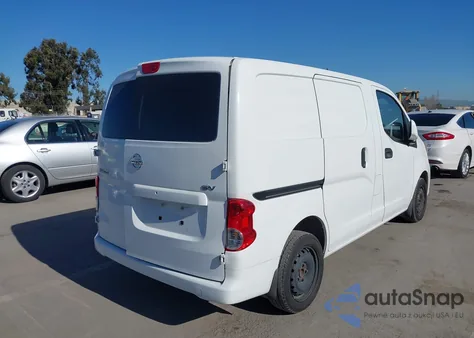 2015 Nissan Nv200 S/Sv z USA, uszkodzony, nr VIN 3N6CM0KN0FK730628
